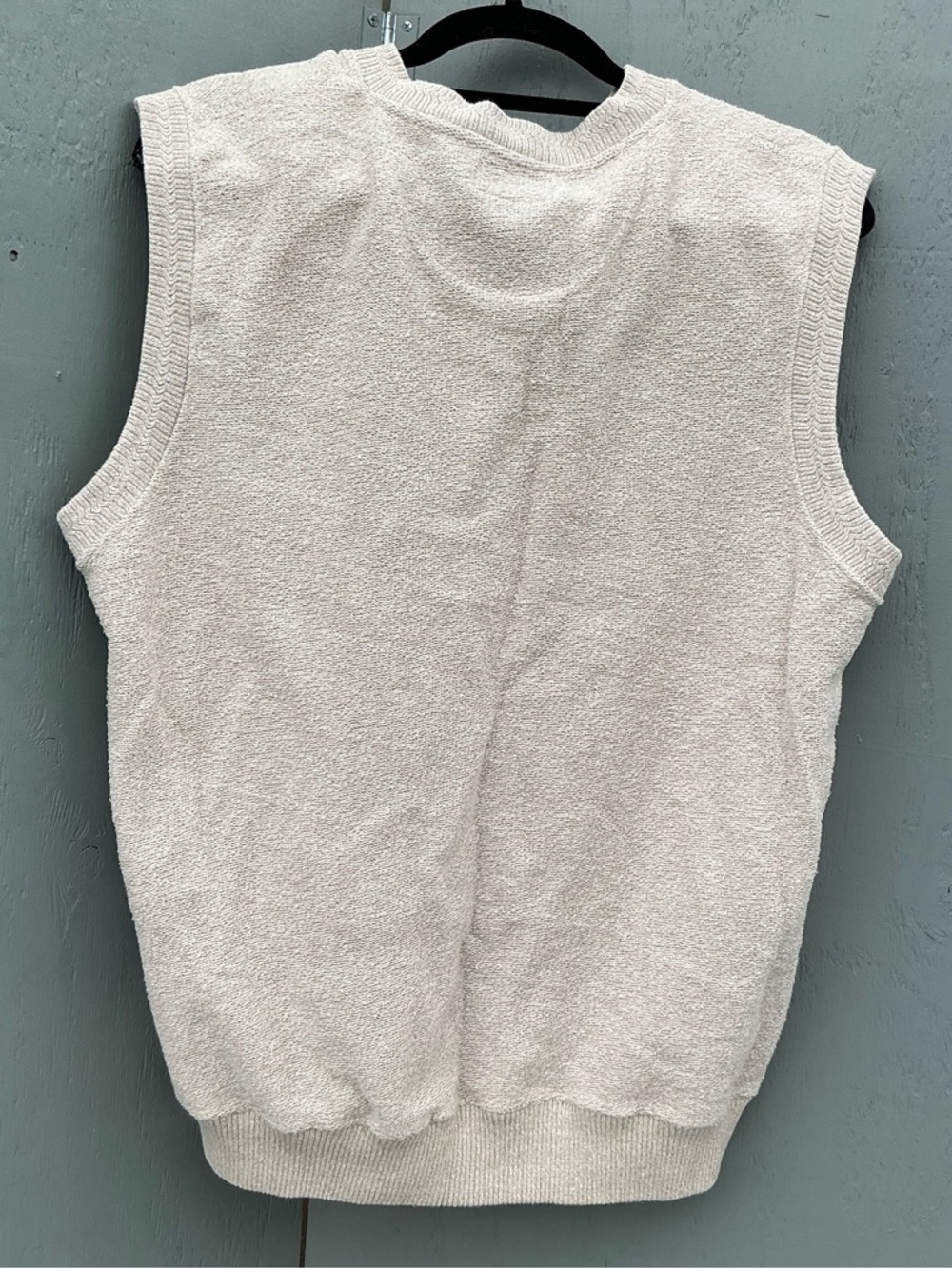 Abercrombie & Fitch Cream Knit V-Neck Sweater Vest - Picture 2 of 5